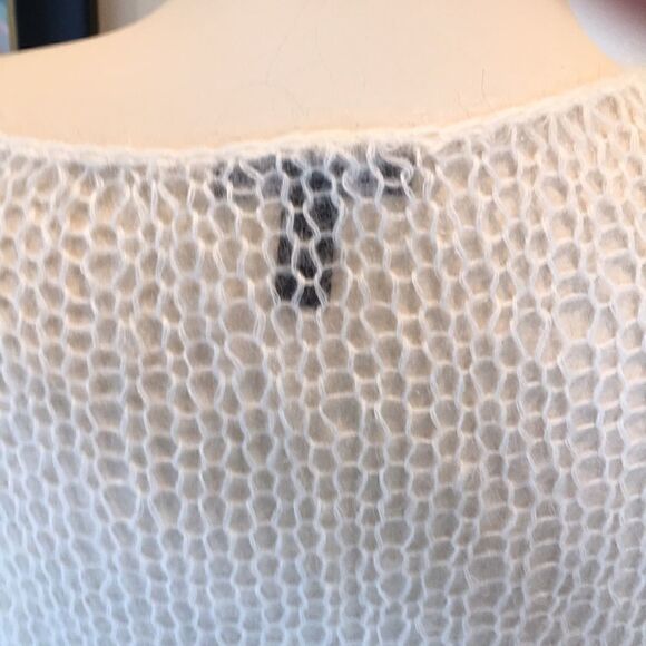 New Eileen Fisher Italian yarn ultra light weight sweater Creamy Ivory Large - Picture 10 of 16